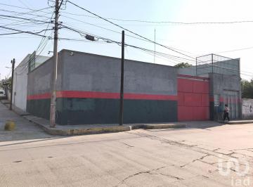 Local comercial · 714m² · 6 Estacionamientos · Se Vende Local Comercial, Para Montar Tu Propia Empresa.