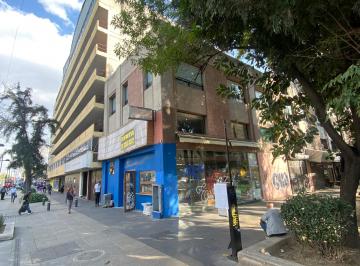 Local comercial , Cuauhtémoc · Local en Esquina de Dos Avs. Flujo Masivo de Gente