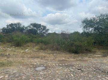 Terreno / Lote · 1047m² · Terreno en Calzada de Las Amapolas L2 Int. Mb
