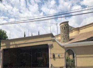 Casa de 4 habitaciones, Saltillo · Casa en Venta Al Norte de Saltillo Residencial Los Pinos