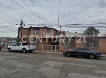 Casa · 283m² · 4 Recámaras · 2 Estacionamientos · Casa en Renta Col, Cetro Delicias, Chihuahua