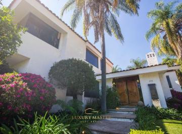 Casa de 4 habitaciones, Tlajomulco de Zúñiga · Casa en Venta en Campo de Golf Santa Anita