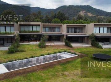 Casa · 363m² · 3 Recámaras · 3 Estacionamientos · Carretera Valle de Bravo Colorines San Gaspar del Lago