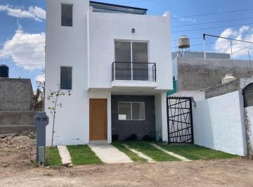 Casa de 3 habitaciones, San Pedro Tlaquepaque · Casa Entrega Inmediata 3 Recs con Roof Garden en Coto 8 en Prol Gob Curiel Tlaq.