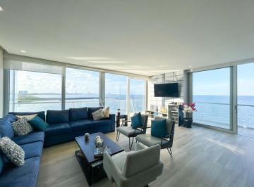 Departamento · 172m² · 2 Recámaras · Departamento en Playas del Conchal