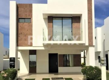 Casa · 155m² · 3 Recámaras · 2 Estacionamientos · Se Vende Casa de 3 Recamaras en Altaria - Modelo Apolo (1 en Planta Baja) - (4)