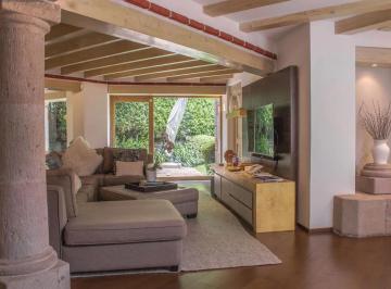 Casa en condominio · 668m² · 3 Recámaras · 5 Estacionamientos · Rancho San Francisco, Casa en Venta