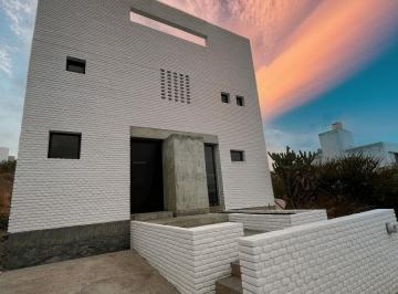 Casa · 249m² · 3 Recámaras · Casa Cubo en Venta, Zibatá, Querétaro