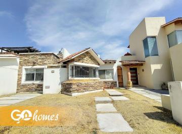 52d0bda1a1ac60a2b5c912ce45fe3e4b3bf7091c6b48b01549a7fcdf90daea9e · Casa en Tequisquiapan, Haciendas de Tx Zona Dorada, Una Planta