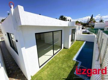 Casa de 3 habitaciones, Atlatlahucan · En Venta Casa Nueva de un Piso en Lomas de Cocoyoc
