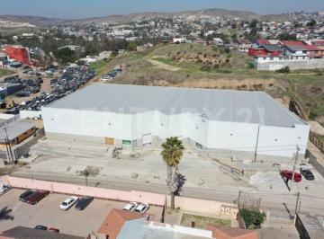 Bodega comercial · 2357m² · 16 Estacionamientos · Nave Industrial en Venta en La Gloria, Tijuana Baja California