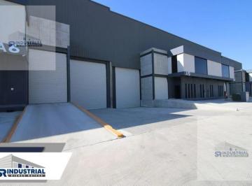 Bodega comercial · 927m² · 5 Estacionamientos · Nave Industrial en Los Lermas