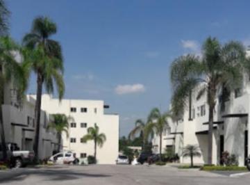Casa · 254m² · 4 Recámaras · 5 Estacionamientos · Casa en Venta en Condominio Bosques de Palmira, Cuernavaca Morelos.