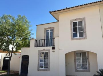 Casa de 3 habitaciones, Torreón · Casa en Residencial Senderos. $2,100,000