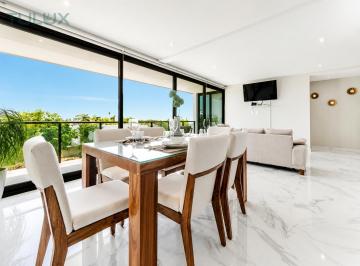 Departamento · 140m² · 2 Recámaras · 1 Estacionamiento · Departamento - Playa del Carmen