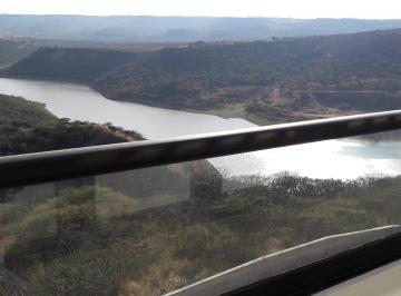 Departamento de 2 habitaciones, Corregidora · Balcón Pergolado, Vista Al Lago, Alberca Infinito, Bodega, Terraza Grill