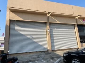 Local comercial · 35m² · Local en Renta Frente a Plaza Cristal