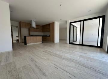 Comedor y Cocina con barra y desayunador · Estrena Casa con Grandes Espacios en La Vista
