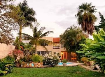 Casa · 674m² · 5 Recámaras · 2 Estacionamientos · Hermosa Amplia Casa en Venta en La Garcia Gineres (Avc - 2518)
