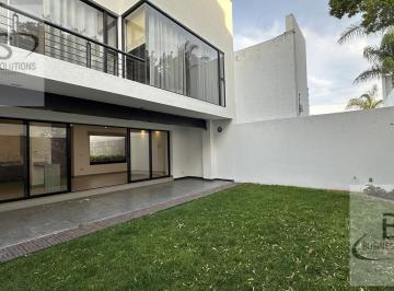 Casa · Kl/ Renta Casa en Cumbres del Lago, 3 Recámaras con Baño.