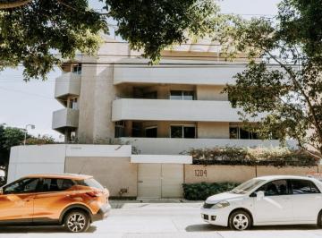Departamento · 3 Recámaras · 6 Estacionamientos · Oficinas y Consultorios en Venta en Valle del Campestre León Gto.