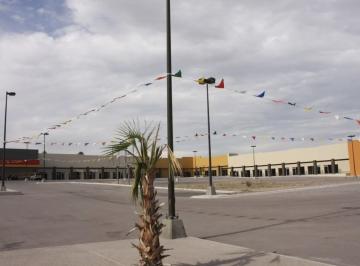 Local comercial , Chihuahua · Local Comercial Renta Plaza R. Almada 19,600