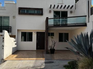 Casa en condominio de 3 habitaciones, León · ¡Oportunidad! Hermosa Casa en Barranca del Refugio – León, Gto.