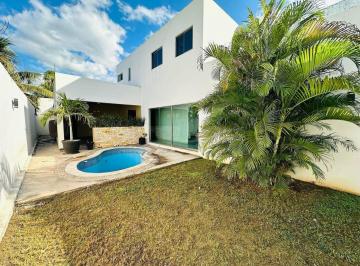 Casa · 311m² · 3 Recámaras · 2 Estacionamientos · Casa en Montebello