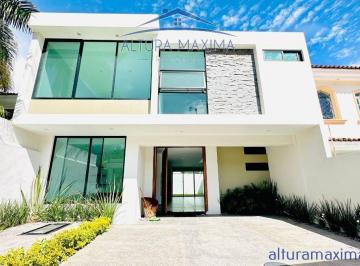 Casa de 4 habitaciones, Zapopan · Casa Nueva en Venta Bugambilias 1era Seccion Zapopan