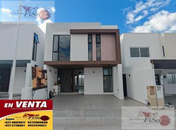 Casa · 217m² · 4 Recámaras · 2 Estacionamientos · Casa en Venta Santuaria
