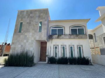 Casa en condominio de 3 habitaciones, Metepec · Casa en Venta en Residencial Gran Quinta, Metepec, Ocotitlan, Pino Suarez, Toluca