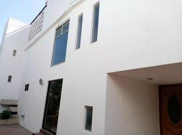 Casa · 330m² · 4 Recámaras · 6 Estacionamientos · Casa en Venta en La Herradura (M&sup2;c253)