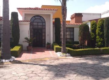 Casa · 321m² · 4 Recámaras · 3 Estacionamientos · Casa en Venta en Ex Hacienda San Jose Toluca
