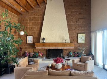 Casa de 2 habitaciones, Querétaro · Amplia Casa en Venta de Una Planta en Jurica, Queretaro
