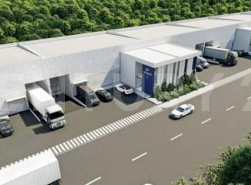 Bodega comercial · 585m² · 3 Estacionamientos · Bodega en Venta en Carretera Progreso, Yucatán