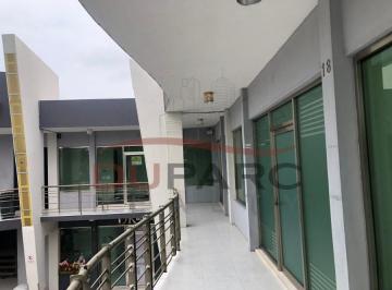 Local en centro comercial , Carmen · Local 46 m² en Plaza Comercial