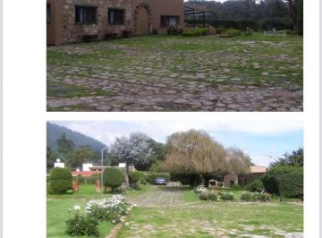 Casa · 2000m² · 5 Recámaras · 4 Estacionamientos · Rancho en Venta