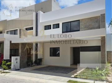 Casa · 250m² · 4 Recámaras · 2 Estacionamientos · Casa en Venta en Residencial Rio Cancún