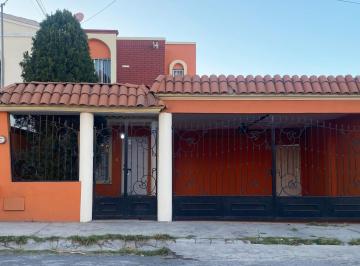 Casa de 3 habitaciones, Saltillo · Casa en Renta en Jardines Coloniales