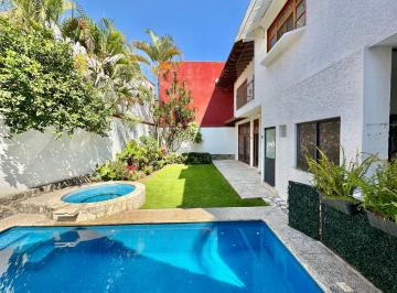 Casa de 27 habitaciones, Cuernavaca · Renta Fracc San Jeronimo de Ahuatepec Habitación en Planta Baja