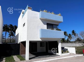 Casa de 3 habitaciones, Medellín · Casa en Venta en Taitai Residencial