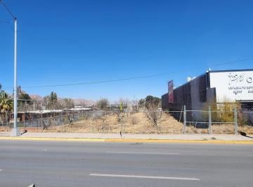 Terreno / Lote · 3000m² · Terreno en Venta en Av Fuentes Mares