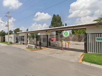 Terreno / Lote · 785m² · Terreno en Venta en Fraccionamiento Álamo Country Club en Celaya, Guanajuato.