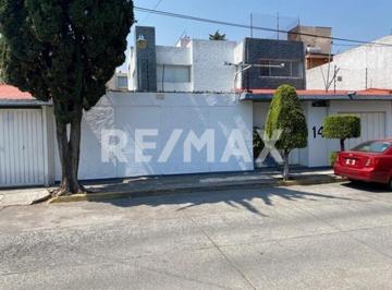 Casa · 322m² · 3 Recámaras · 4 Estacionamientos · Casa en Venta en Jardines de San Mateo, Naucalpan, con Jardín - (4)