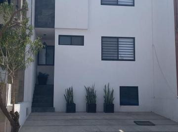 Casa · 145m² · 3 Recámaras · 2 Estacionamientos · Casa en Venta Pedregal de Schoenstatt San Juan Corregidora