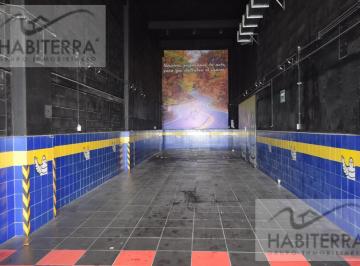 Local comercial · 360m² · 3 Estacionamientos · Renta Excelente Local en Santa Fe a Pie de Calle