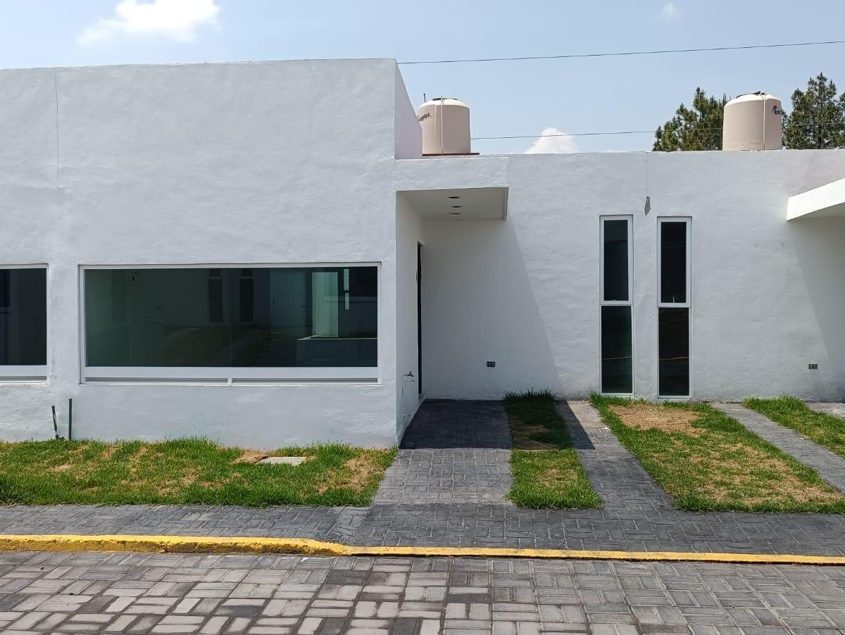 Houses for Sale with Two Bedrooms on One Level in Santa Cruz, Tlaxcala.