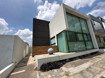 Casa en condominio · 280m² · 3 Recámaras · 2 Estacionamientos · Casa en Renta, La Rioja, Tlajomulco de Zuñiga