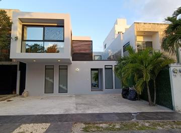 Casa en condominio · 255m² · 4 Recámaras · 2 Estacionamientos · Casa en Condominio - Encuentro Residencial