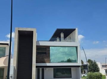 Casa en condominio de 3 habitaciones, León · Casa Amueblada en Renta en Sierra Nogal